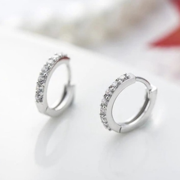 NEW 925 Sterling Silver Diamond Hoop Earrings - Picture 5 of 7